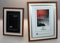 N. Porta fotos 15 x 20 CM