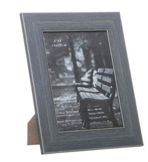 C. Porta fotos 15 x 20 CM