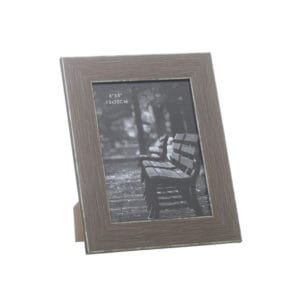 C. Porta fotos 15 x 20 CM